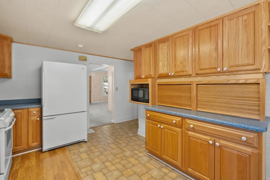 52320 Sheridan Road Paw Paw Township MI 49079