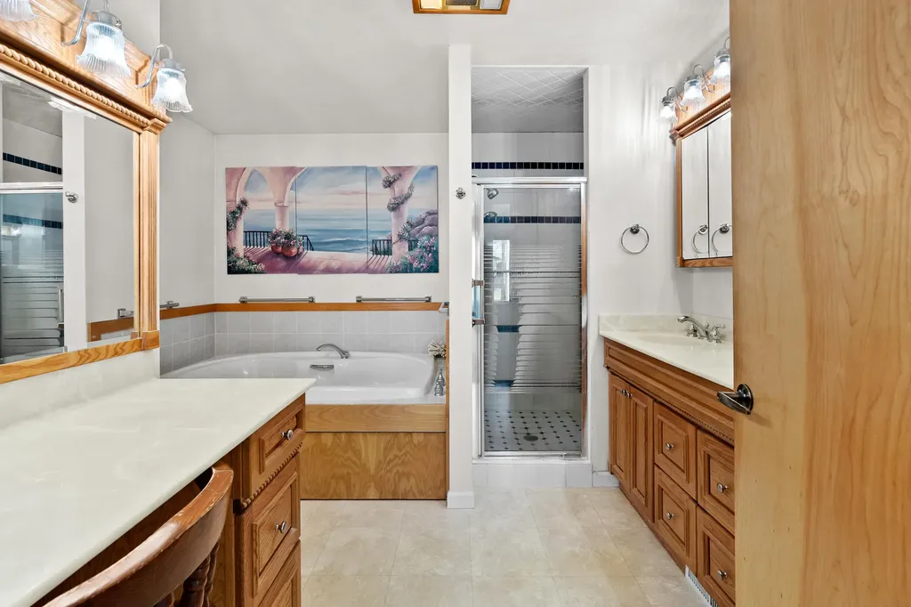 52320 Sheridan Road Paw Paw Township MI 49079