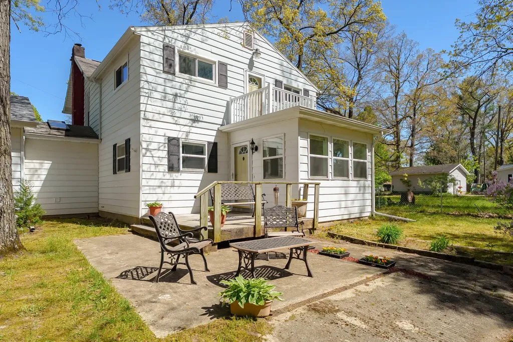 52320 Sheridan Road Paw Paw Township MI 49079