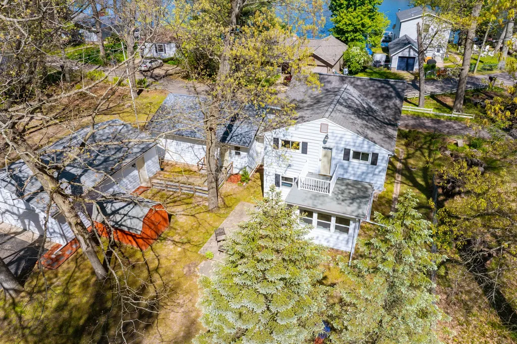 52320 Sheridan Road Paw Paw Township MI 49079