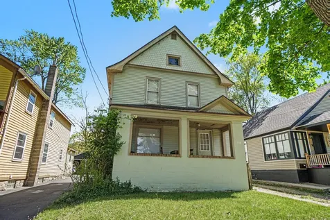 719 Mccourtie Street Kalamazoo City MI 49008