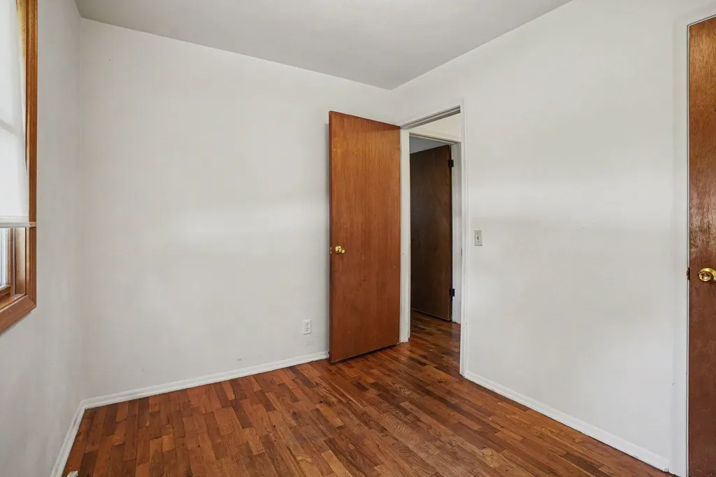 2323 Cumberland Street Kalamazoo City MI 49006