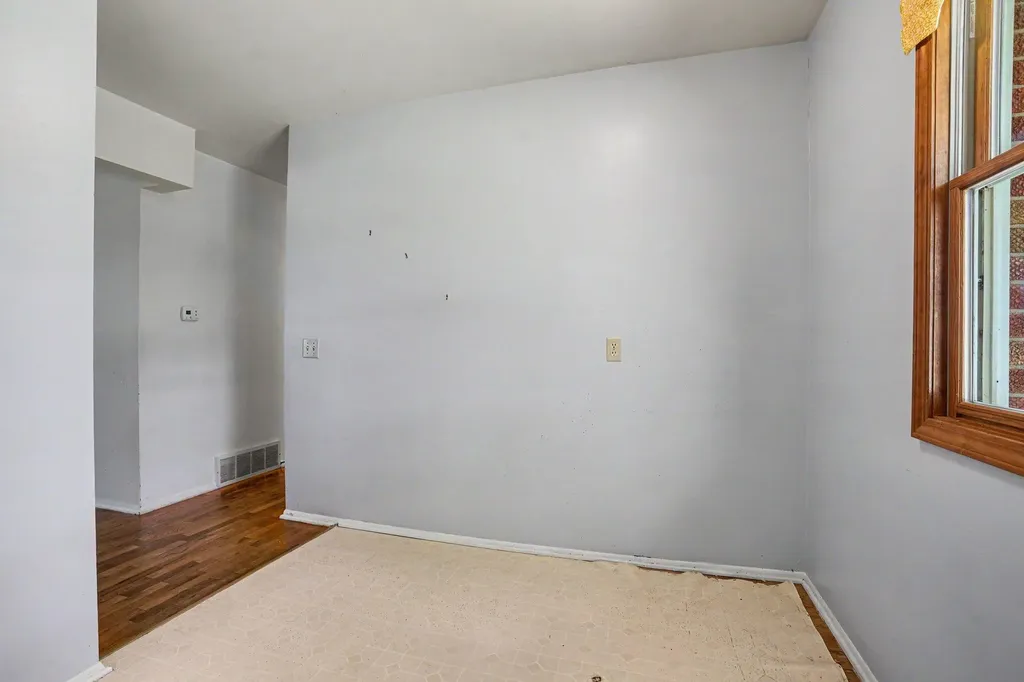 2323 Cumberland Street Kalamazoo City MI 49006