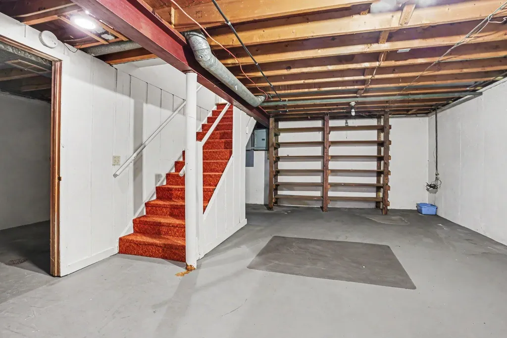 2323 Cumberland Street Kalamazoo City MI 49006