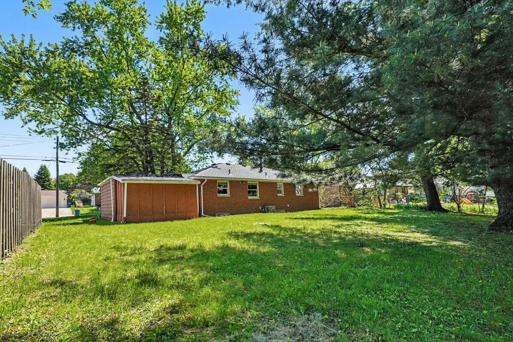 2323 Cumberland Street Kalamazoo City MI 49006
