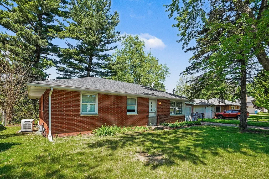 2323 Cumberland Street Kalamazoo City MI 49006