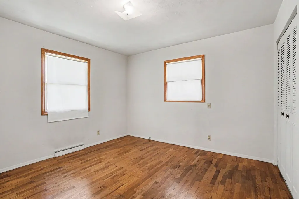 2323 Cumberland Street Kalamazoo City MI 49006