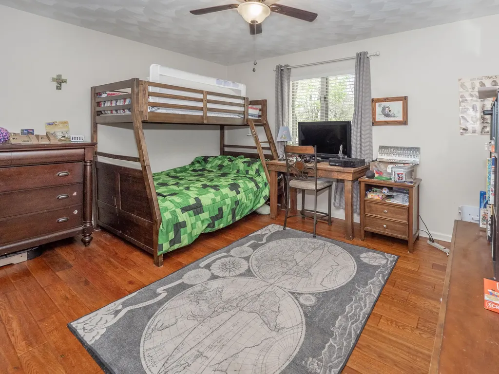 4115 S Van Kal Street Oshtemo Charter Township MI 49071