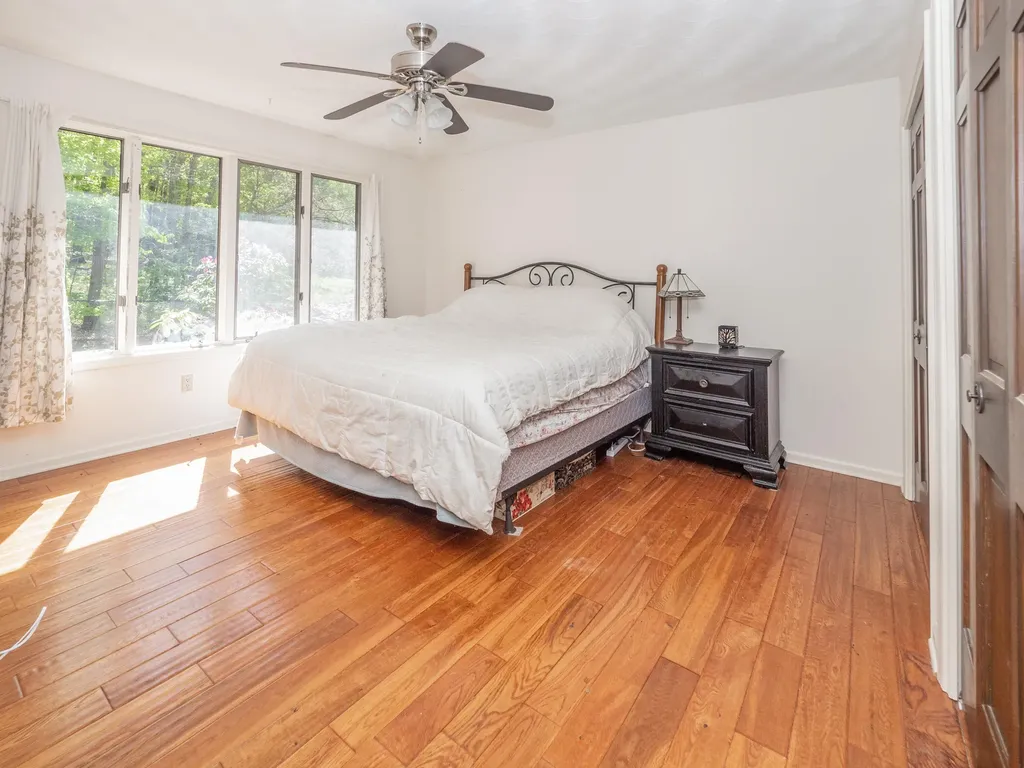 4115 S Van Kal Street Oshtemo Charter Township MI 49071
