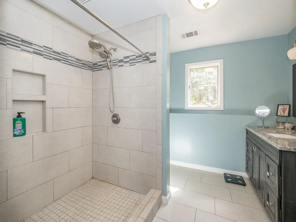 4115 S Van Kal Street Oshtemo Charter Township MI 49071
