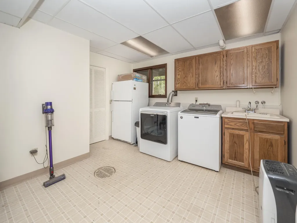 4115 S Van Kal Street Oshtemo Charter Township MI 49071