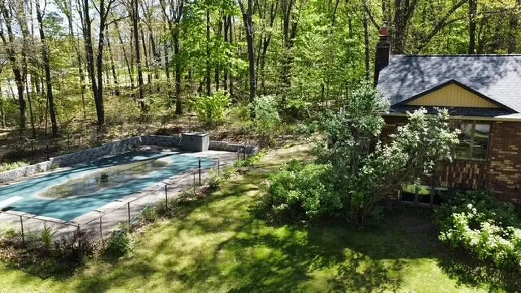 4115 S Van Kal Street Oshtemo Charter Township MI 49071