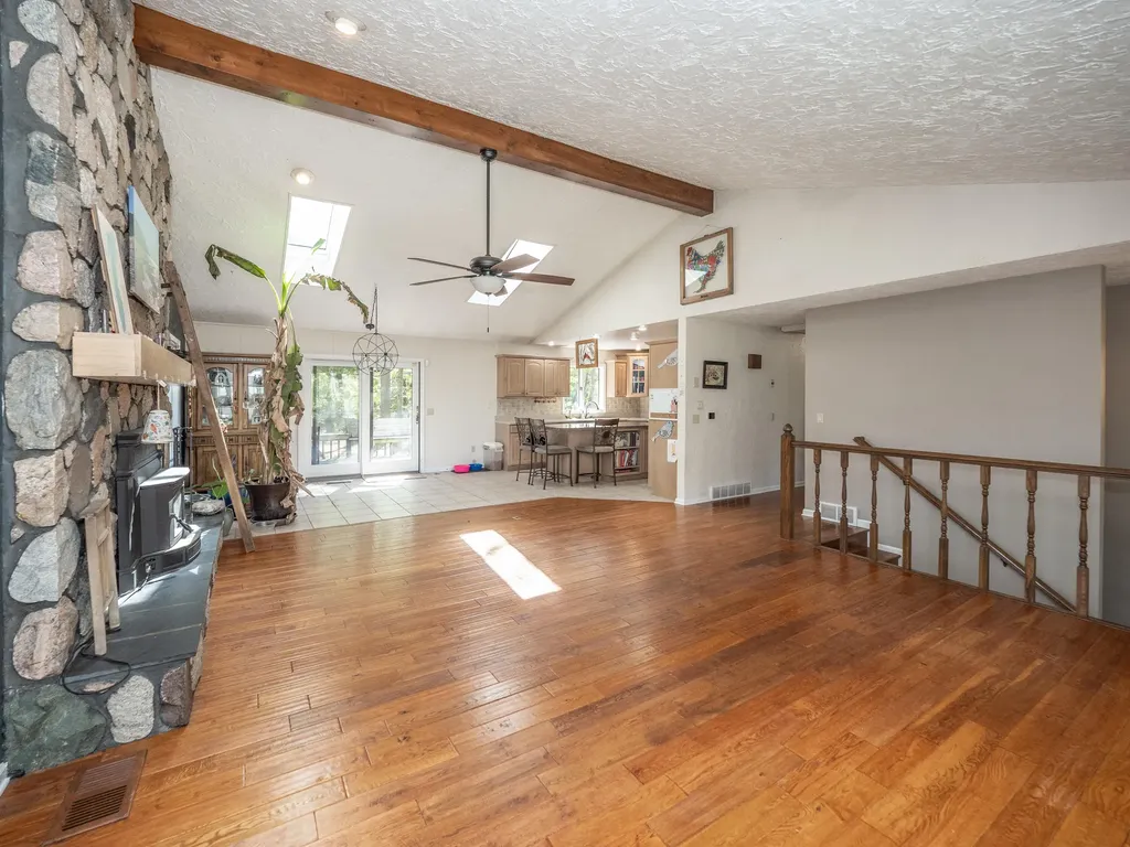 4115 S Van Kal Street Oshtemo Charter Township MI 49071
