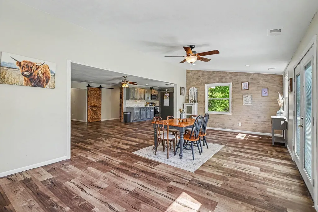 13321 R Drive N Convis Township MI 49014