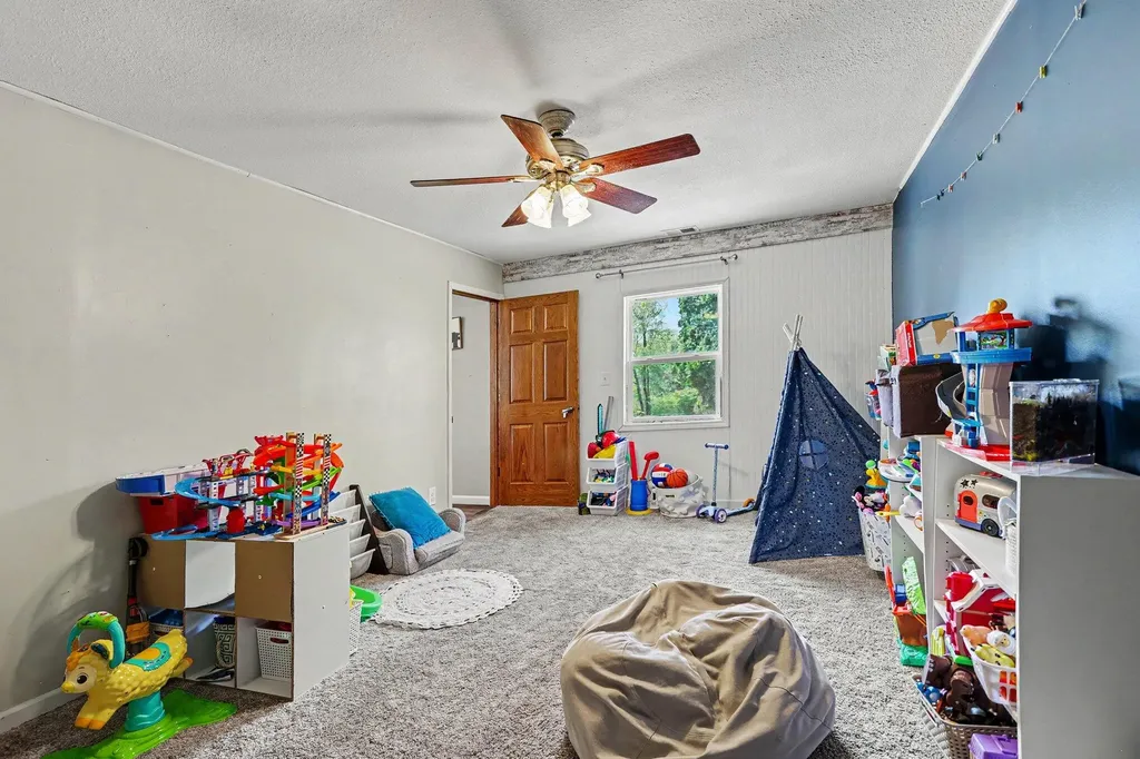 13321 R Drive N Convis Township MI 49014