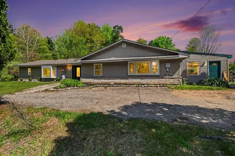 13321 R Drive N Convis Township MI 49014