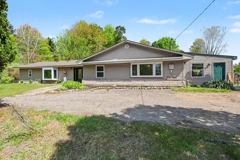13321 R Drive N Convis Township MI 49014