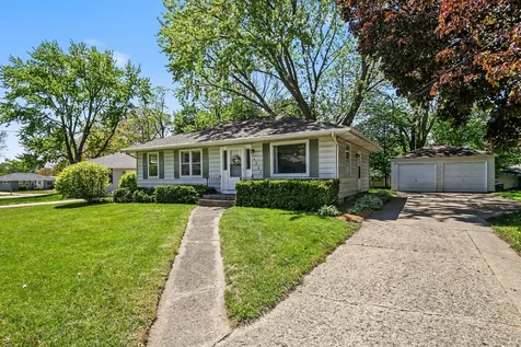 4725 Burgis Avenue SE Kentwood City MI 49508