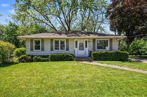 4725 Burgis Avenue SE Kentwood City MI 49508