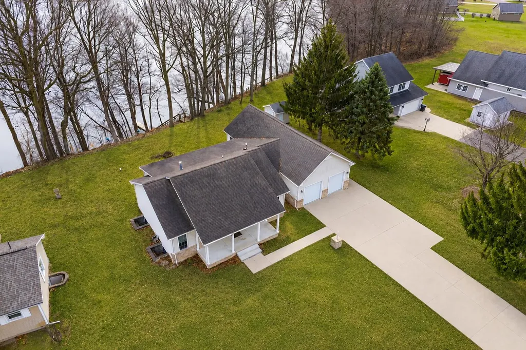 3220 Fairhaven Drive Allegan Township MI 49010