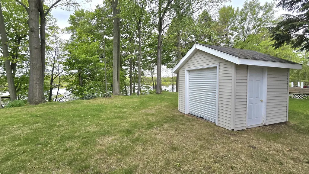 3220 Fairhaven Drive Allegan Township MI 49010