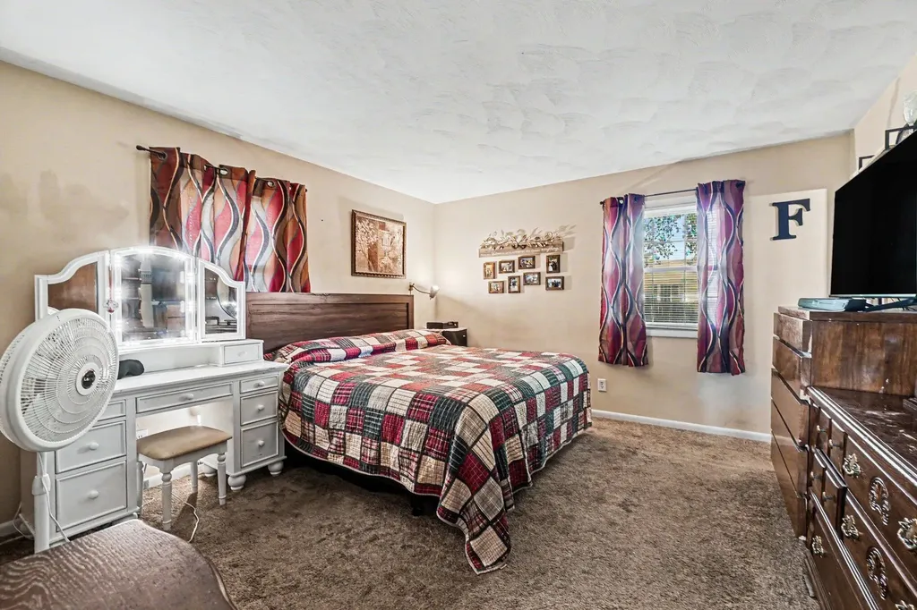 3391 Kathryn Street Vicksburg Village MI 49097