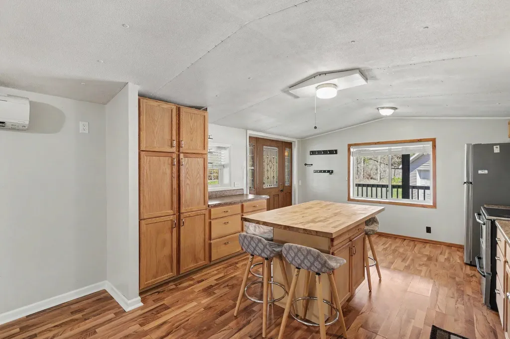 8653 Chain O Lakes Drive Hope Township MI 49046