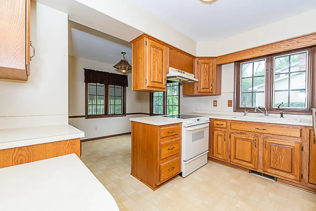 2707 Tattersall Road Portage City MI 49024