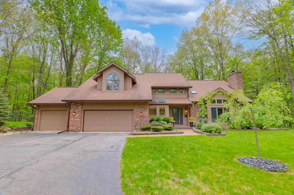 7170 Hawthorn Valley Avenue Oshtemo Charter Township MI 49009