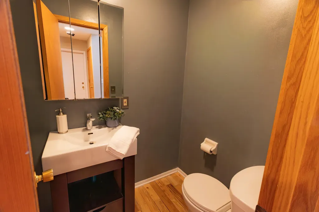 7170 Hawthorn Valley Avenue Oshtemo Charter Township MI 49009