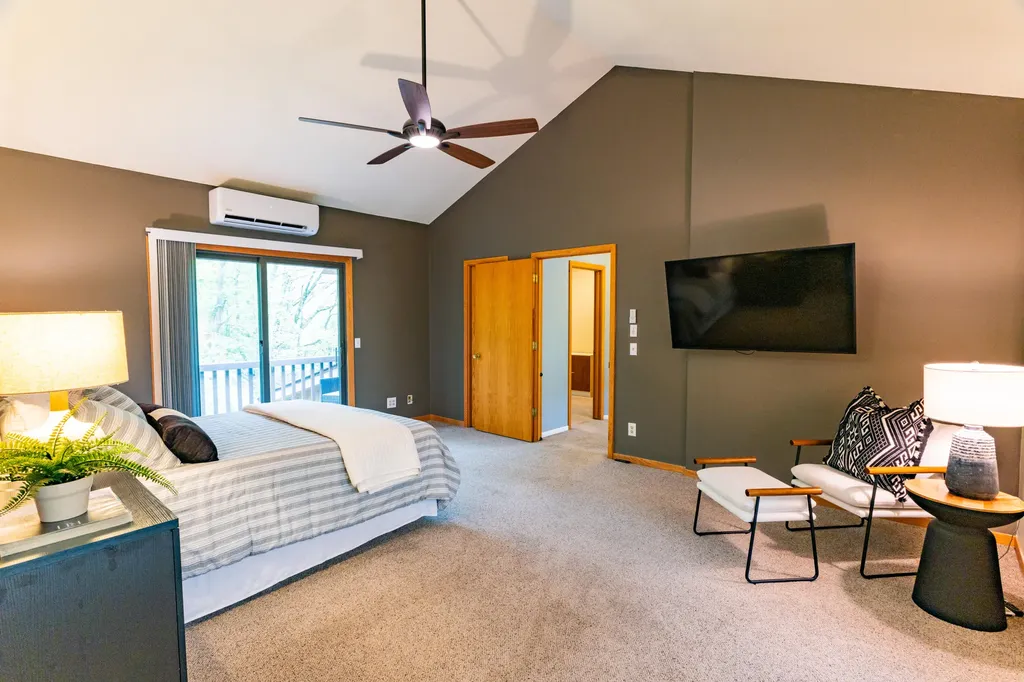 7170 Hawthorn Valley Avenue Oshtemo Charter Township MI 49009