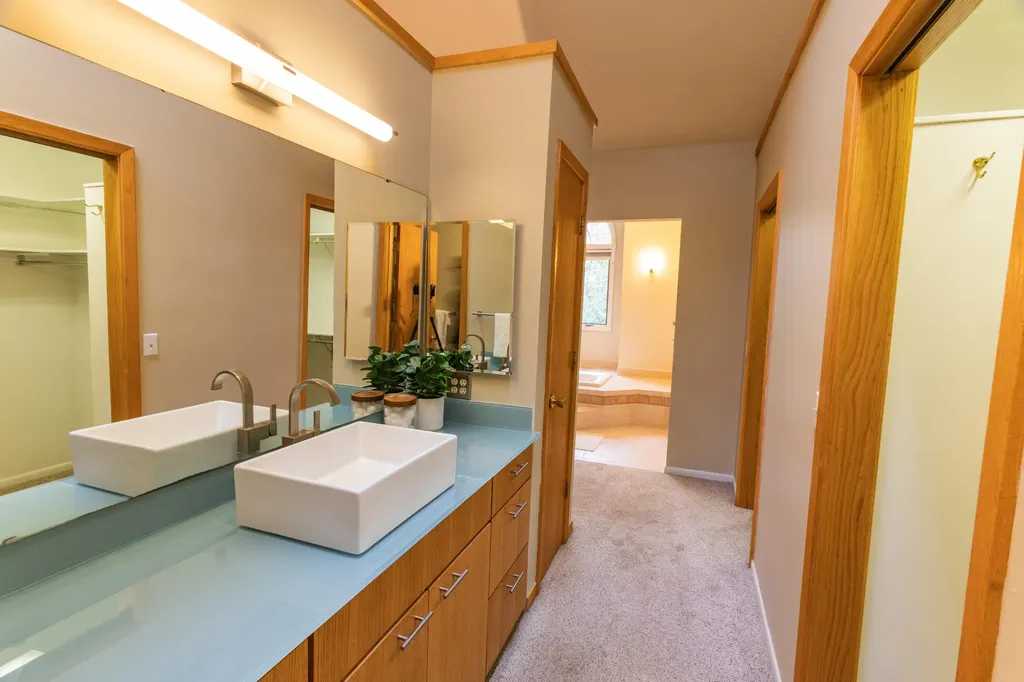 7170 Hawthorn Valley Avenue Oshtemo Charter Township MI 49009