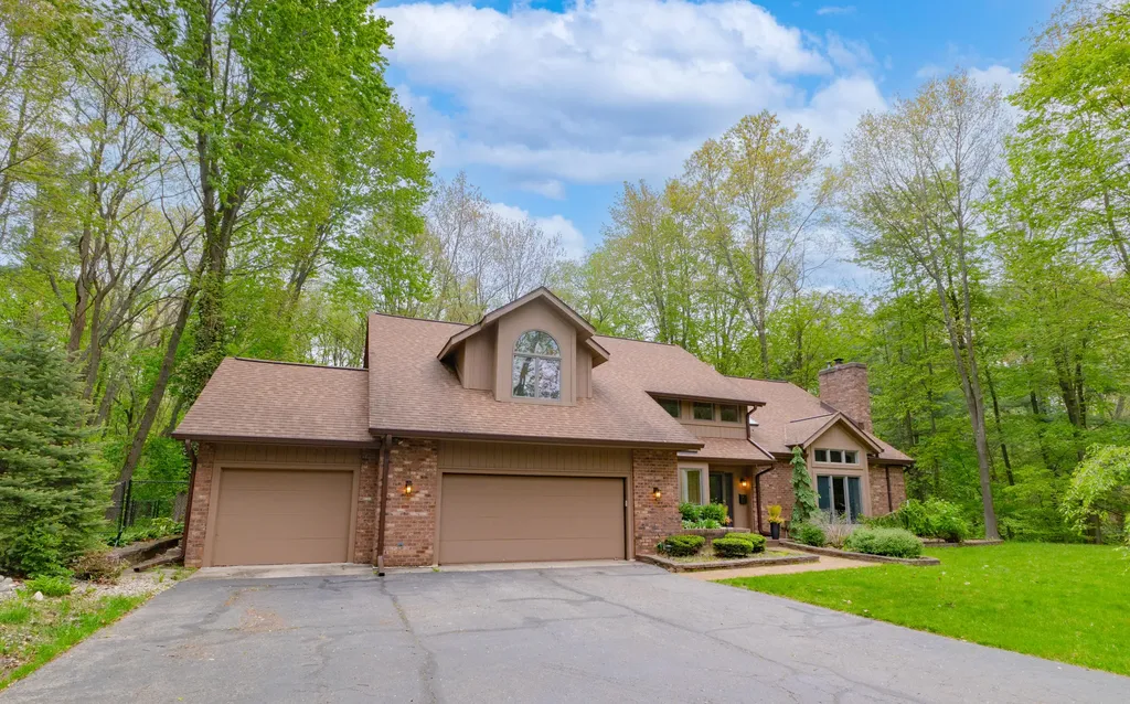 7170 Hawthorn Valley Avenue Oshtemo Charter Township MI 49009