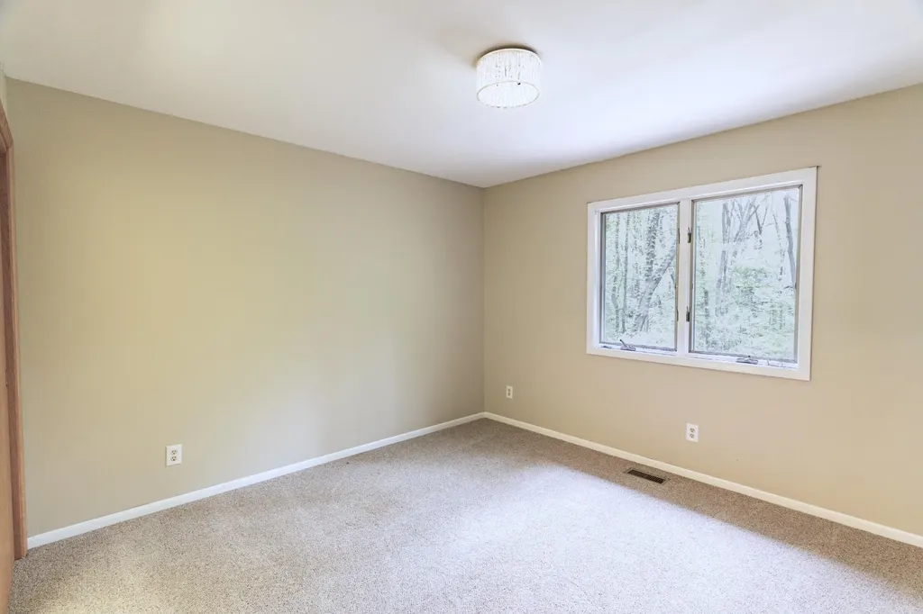 7170 Hawthorn Valley Avenue Oshtemo Charter Township MI 49009
