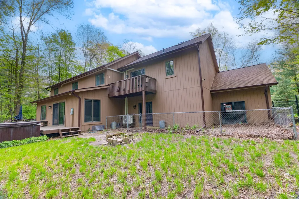 7170 Hawthorn Valley Avenue Oshtemo Charter Township MI 49009