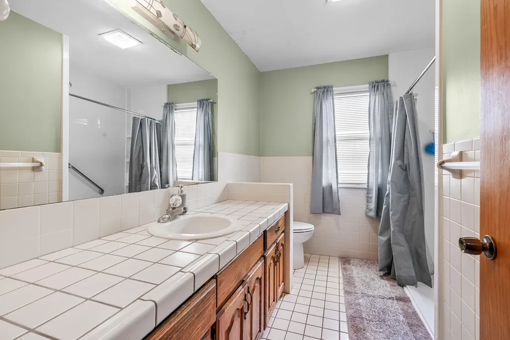 3521 Meadowcroft Avenue Kalamazoo Charter Township MI 49004