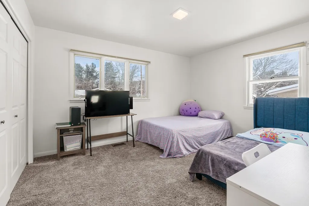 3521 Meadowcroft Avenue Kalamazoo Charter Township MI 49004