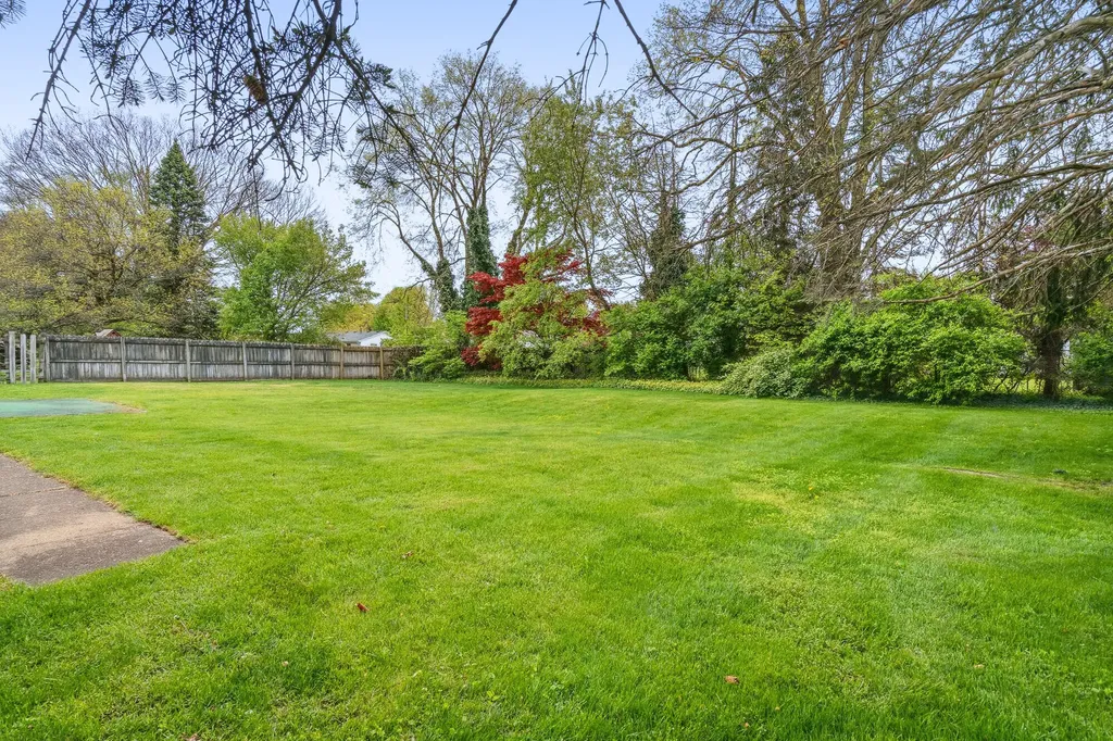 3521 Meadowcroft Avenue Kalamazoo Charter Township MI 49004