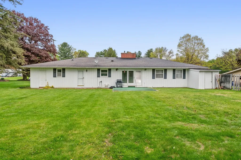 3521 Meadowcroft Avenue Kalamazoo Charter Township MI 49004