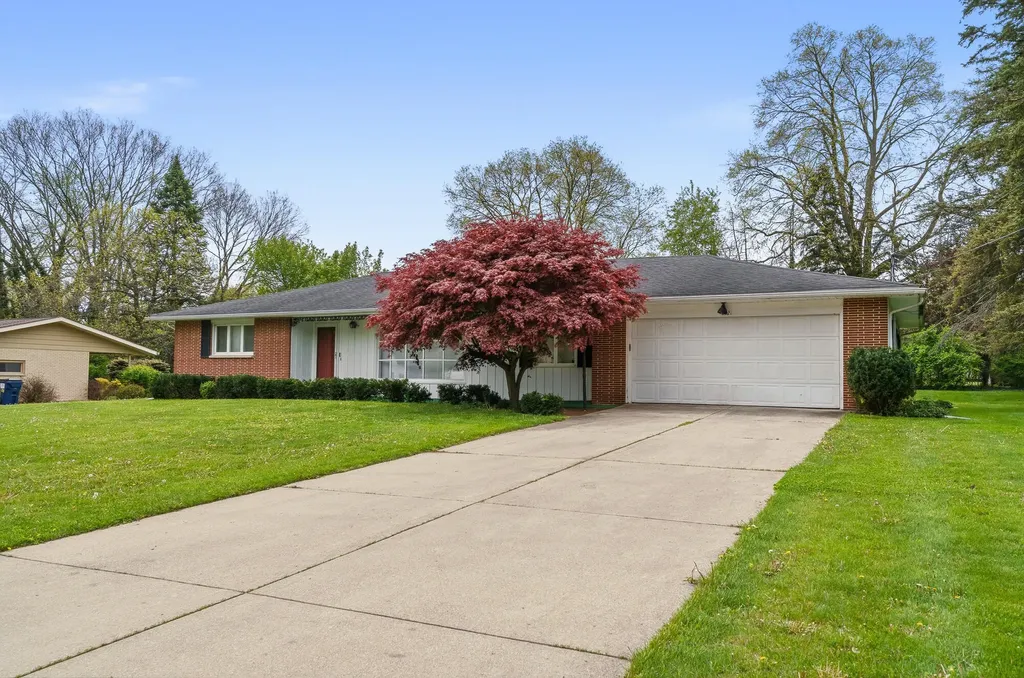 3521 Meadowcroft Avenue Kalamazoo Charter Township MI 49004