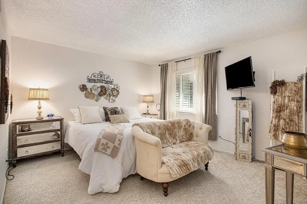 641 Eiffel Drive Pennfield Charter Township MI 49017