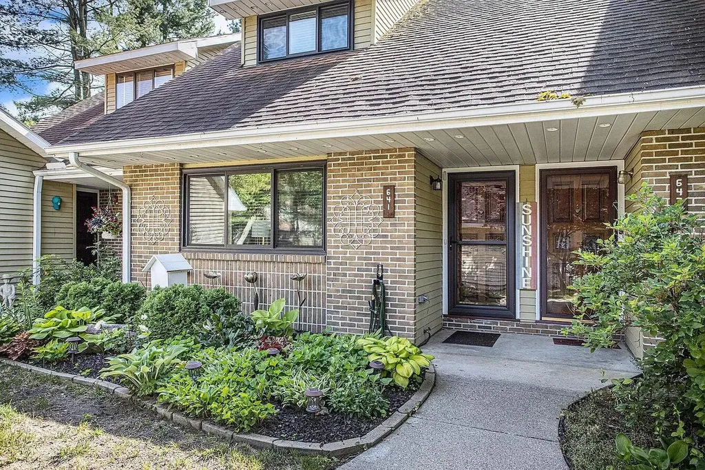 641 Eiffel Drive Pennfield Charter Township MI 49017