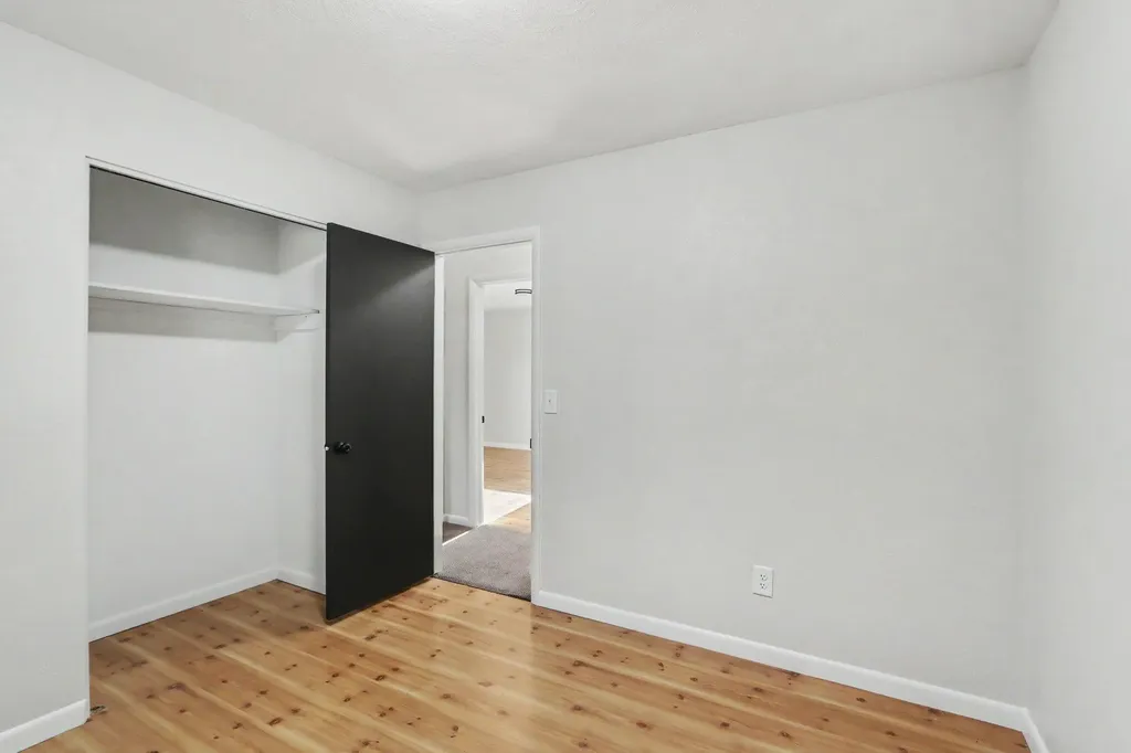 34 Thorncroft Avenue Battle Creek City MI 49017