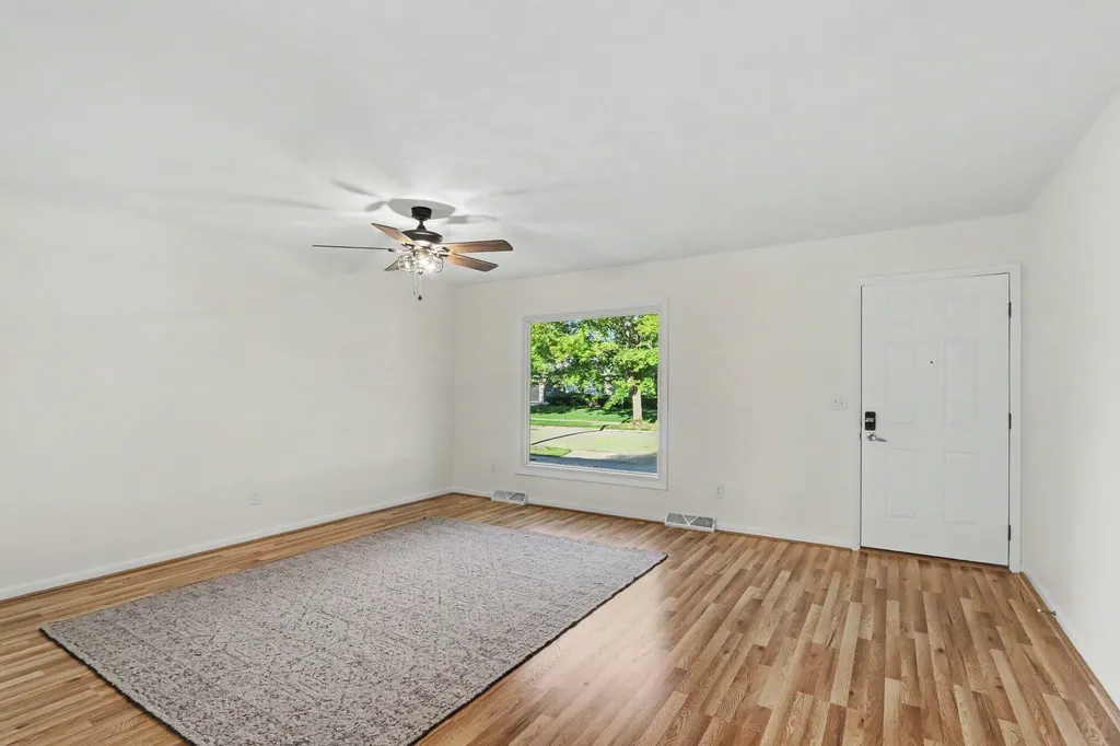 34 Thorncroft Avenue Battle Creek City MI 49017
