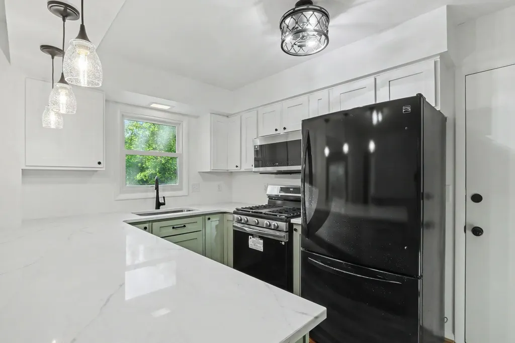 34 Thorncroft Avenue Battle Creek City MI 49017