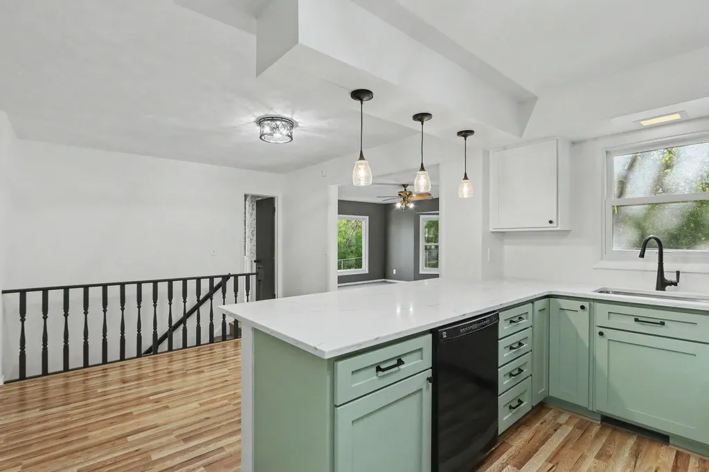 34 Thorncroft Avenue Battle Creek City MI 49017