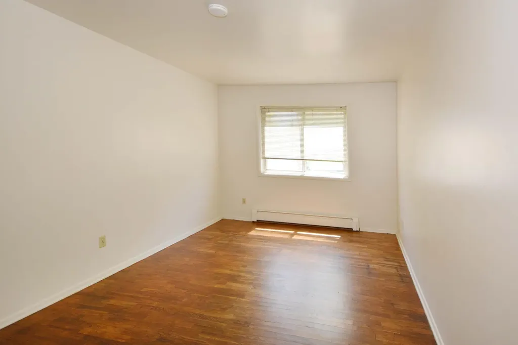 616 Lynn Avenue Kalamazoo City MI 49008