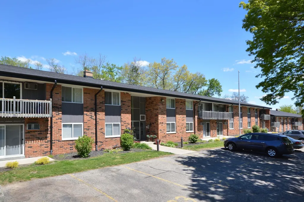 616 Lynn Avenue Kalamazoo City MI 49008