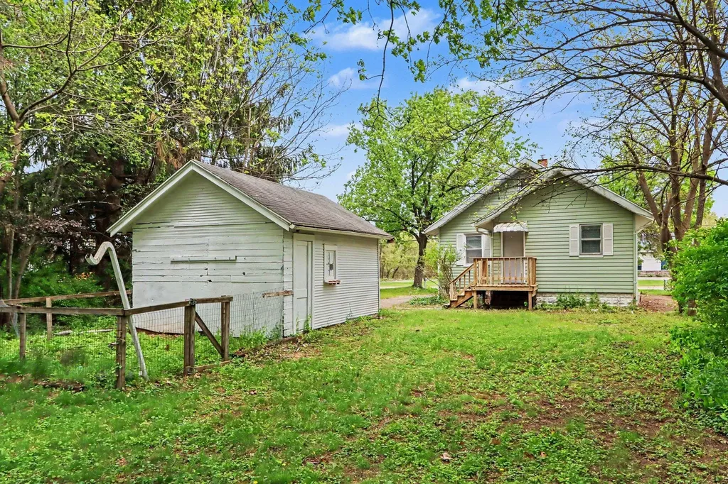549 Avenue A Springfield City MI 49037