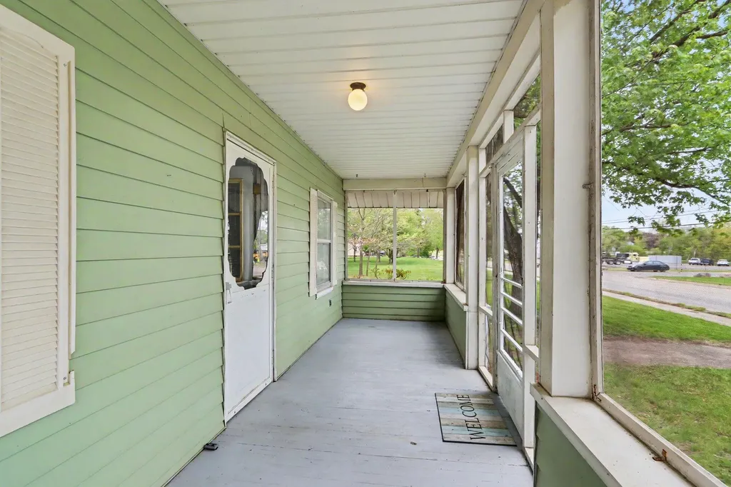 549 Avenue A Springfield City MI 49037